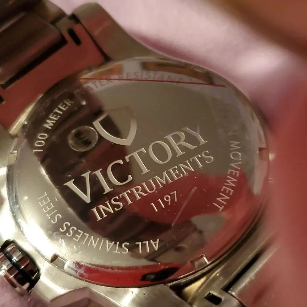 Mens Large Victory Instruments 1197 Chrono Watch Silver & Blue Date Window Bezel